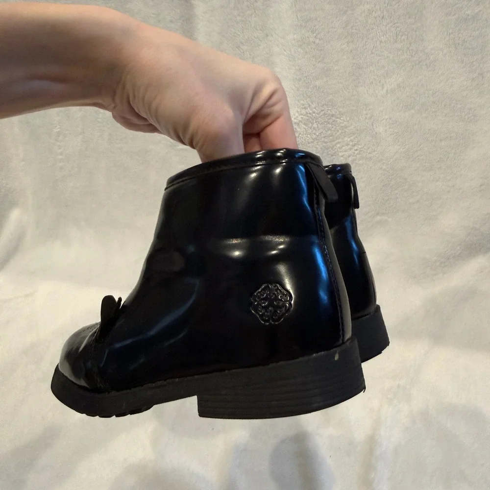 OshKosh Bgosh Kids Black Kitten Face Ankle Boots Size 9‎